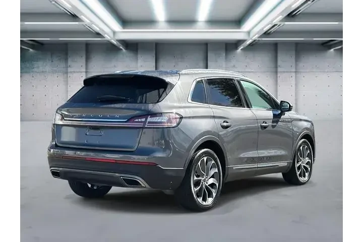 $34995 : Lincoln Nautilus 2022 AWD Re image 5