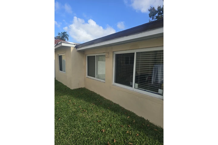 $1400 : Duplex casa image 1