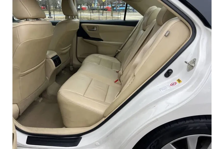 $10900 : 2015 Camry Hybrid XLE image 10