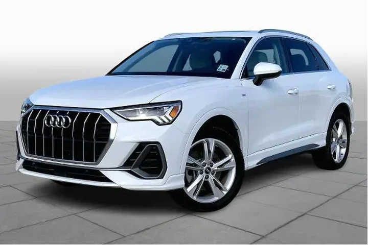 $25024 : Audi Q3 2022 AWD quattro S l image 1