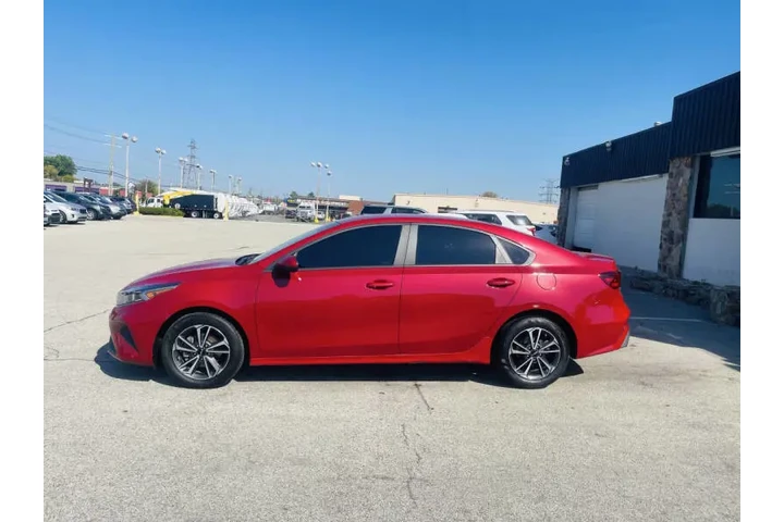 $14850 : 2024 Forte LXS image 4