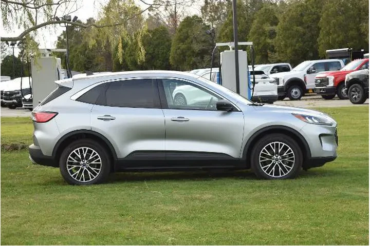 $20500 : Ford Escape Plug-In Hybrid 2 image 8