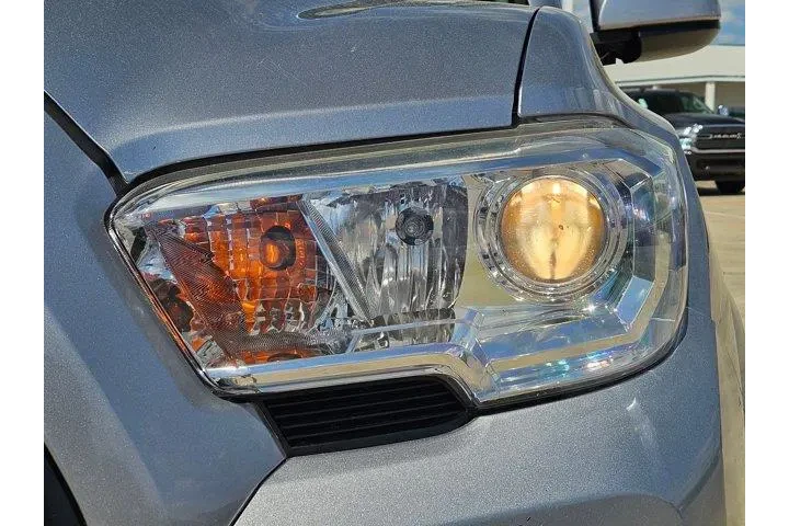 $24600 : Toyota Tacoma 2019 4x2 SR5 4 image 9