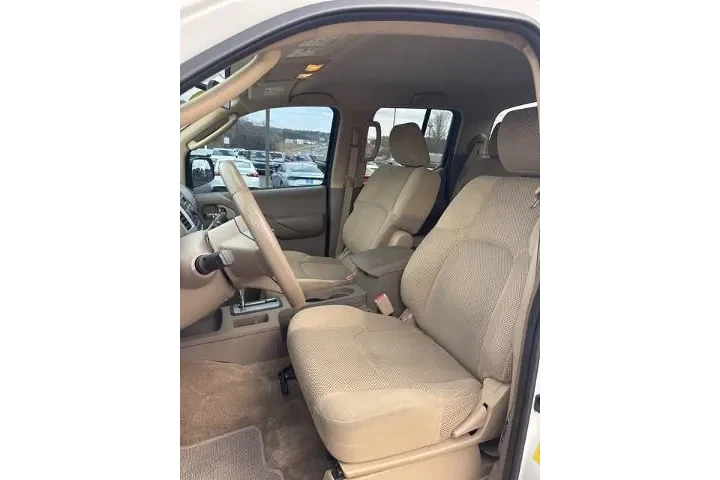 $14974 : Nissan Frontier 2011 4x2 S 4 image 9