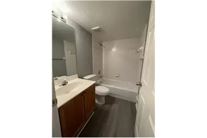 $1965 : Rental property with 2 bedro image 5