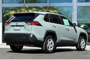 $27982 : Toyota RAV4 2020 AWD XLE 4dr thumbnail