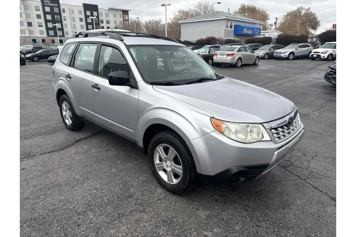 $6910 : 2011 Forester 2.5X image 5