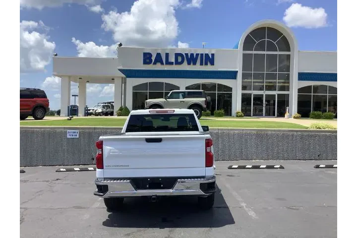 $39950 : Chevrolet Silverado 1500 202 image 6