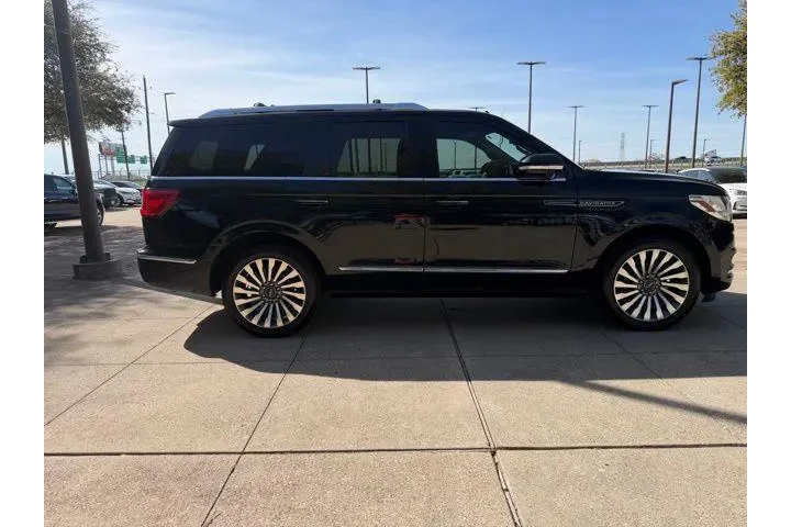 $31480 : Lincoln Navigator 2020 4x4 R image 7