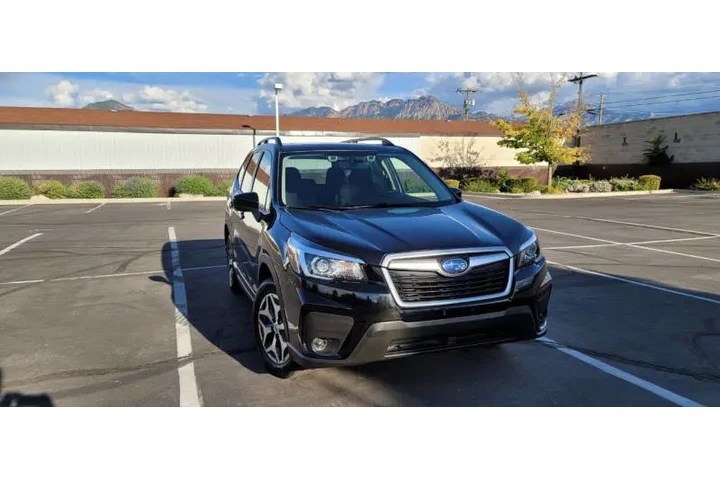 $18500 : 2020 Forester Premium image 3