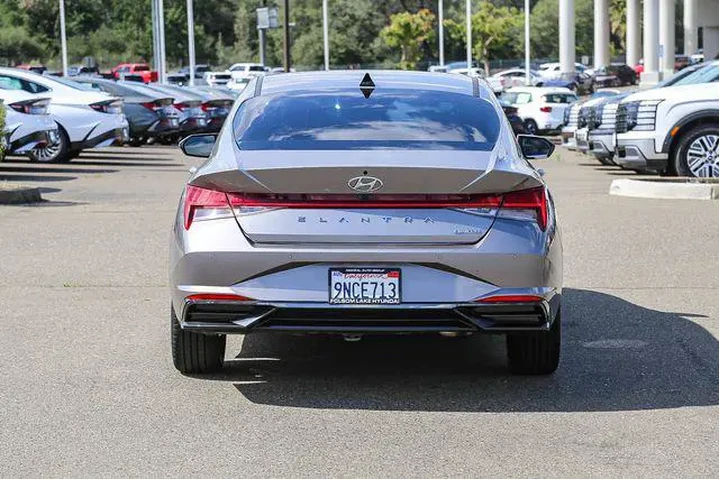 $20992 : Hyundai ELANTRA 2023 Limited image 4