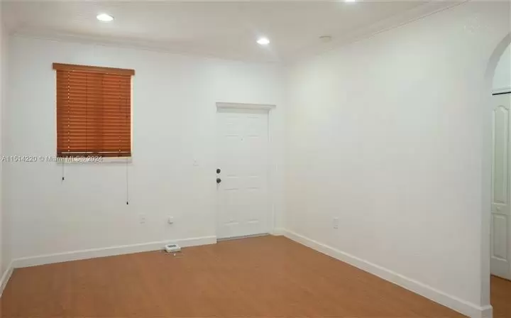 $2350 : Miami Lakes image 4