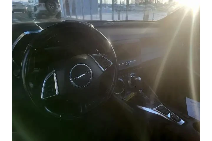 $17650 : Chevrolet Camaro 2017 LT 2dr image 5