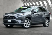 $30300 : Toyota RAV4 2024 AWD XLE 4dr thumbnail