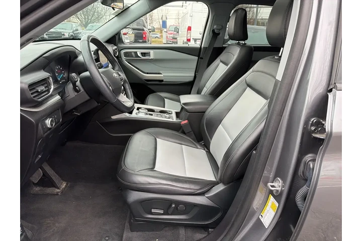 $30995 : Ford Explorer 2022 AWD XLT 4 image 9