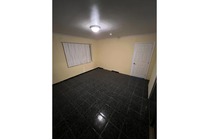 $1200 : LOS ÁNGELES image 3