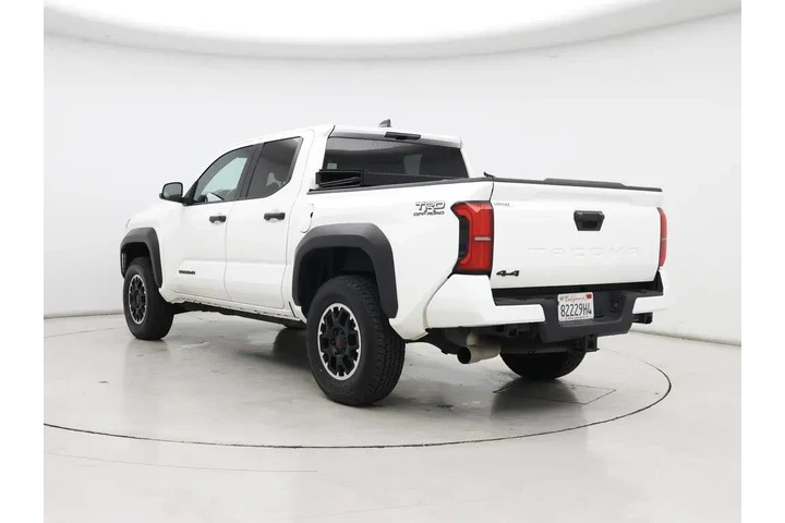 $39998 : Toyota Tacoma 2024 4x4 SR5 4 image 2