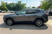 $16998 : 2019 Cherokee Latitude Plus 4 thumbnail