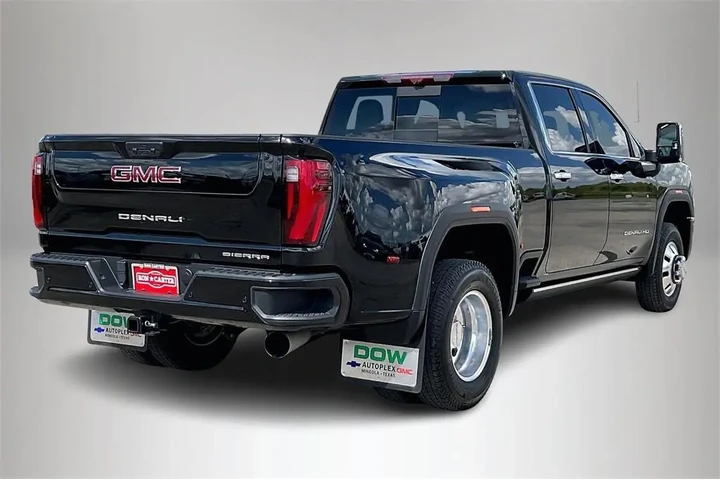 GMC Sierra 3500HD 2024 4x4 D image 6