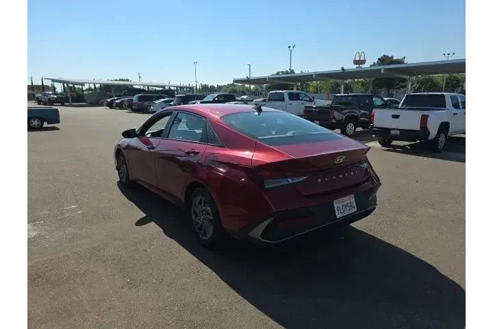 $20900 : Hyundai ELANTRA 2024 SEL 4dr image 4