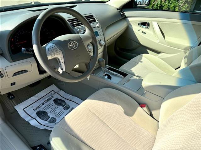 $11950 : 2011 TOYOTA CAMRY image 9