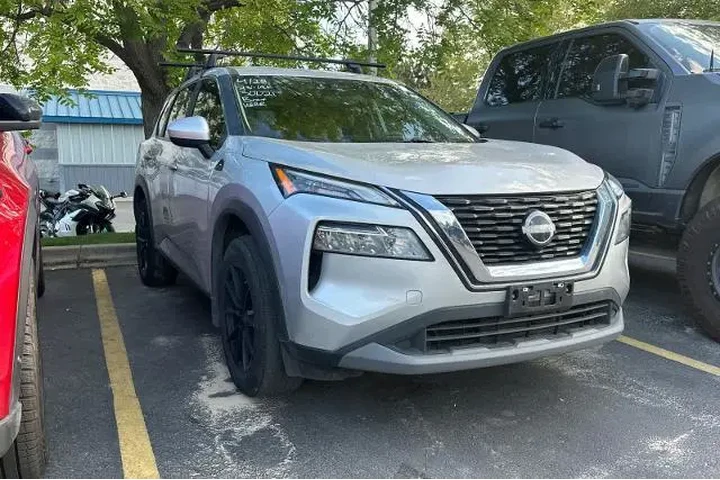 $23995 : Nissan Rogue 2023 AWD SV 4dr image 3