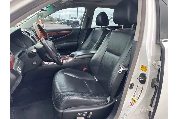 $7982 : Lexus LS 460 2010 AWD 4dr Se image 10