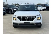 $17499 : Hyundai VENUE 2023 SEL 4dr C thumbnail