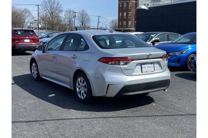$16134 : Toyota Corolla 2023 LE 4dr S image 6