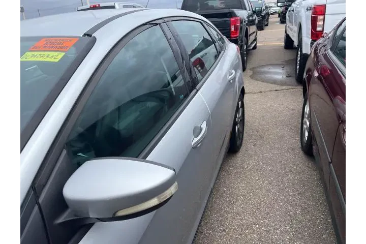 $3500 : Ford Focus 2013 SE 4dr Sedan image 8