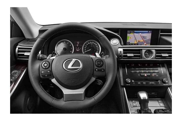 2015 IS 250 Sedan 4D image 6