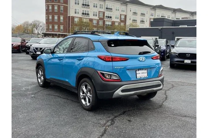 $17495 : Hyundai KONA 2023 AWD SEL 4d image 6