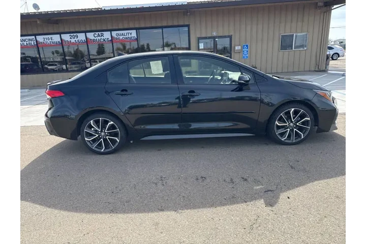 $15999 : 2020 Corolla SE image 7