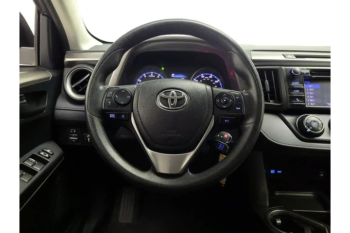 $17998 : Toyota RAV4 2018 LE 4dr SUV image 10
