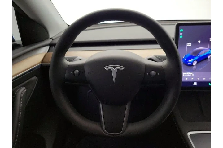 $36998 : Tesla Model Y 2024 AWD Long image 10