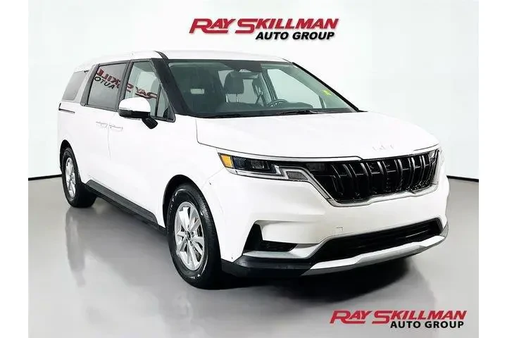 $29988 : Kia Carnival 2023 LX 4dr Min image 1