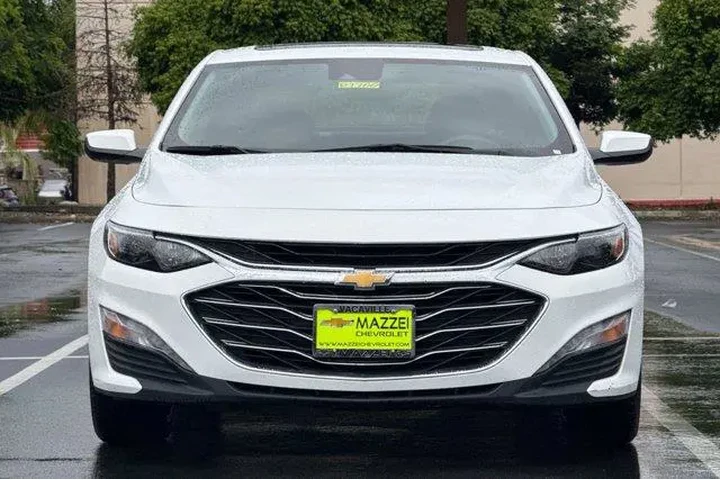 $16351 : Chevrolet Malibu 2023 LT 4dr image 6