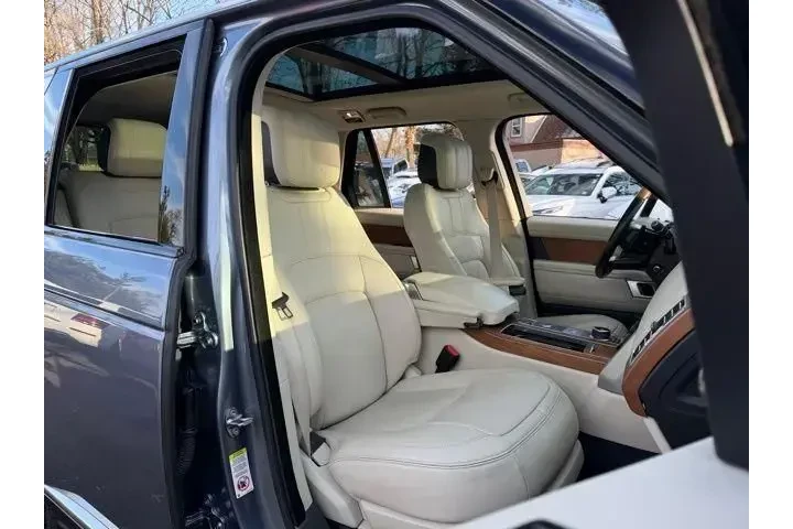 $34990 : Land Rover Range Rover 2020 image 9