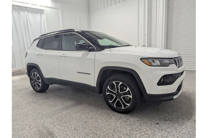 $24397 : Jeep Compass 2023 4x4 Limite image 1