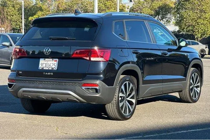 $18401 : Volkswagen Taos 2022 SE 4dr image 4