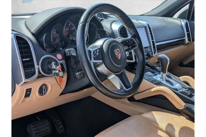 $14999 : Porsche Cayenne 2017 AWD Pla image 9