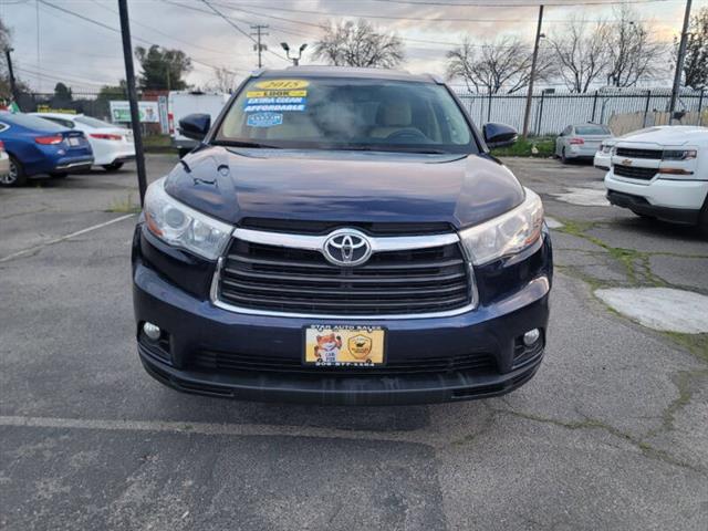 $17999 : 2015 Highlander XLE image 4