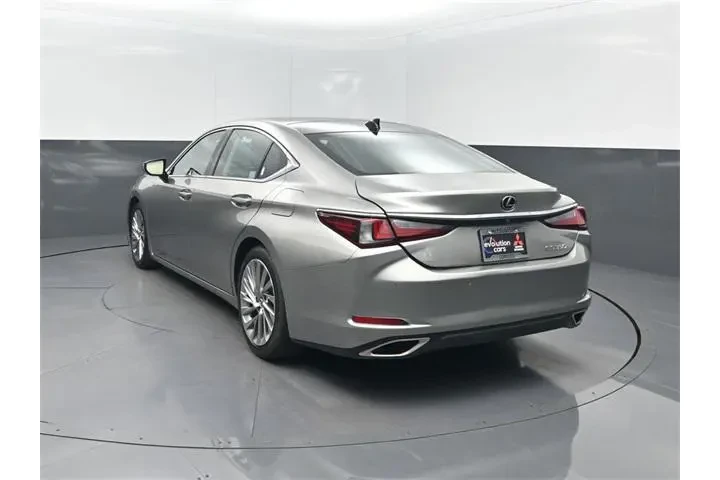 $23995 : Lexus ES 350 2019 F SPORT 4d image 3