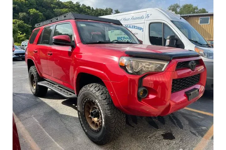 $27990 : Toyota 4Runner 2016 4x4 SR5 image 2