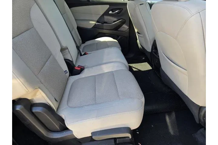 $27991 : Chevrolet Traverse 2023 LS 4 image 4