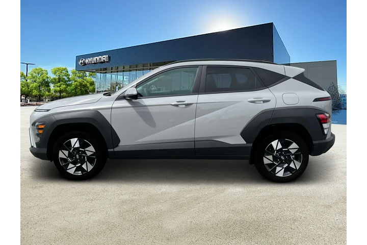 $21499 : Hyundai KONA 2024 SEL 4dr Cr image 3