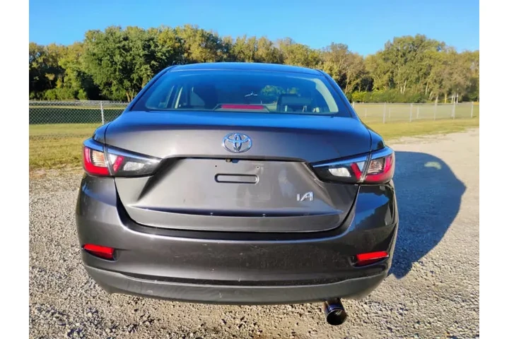 $13995 : 2018 Yaris iA image 6