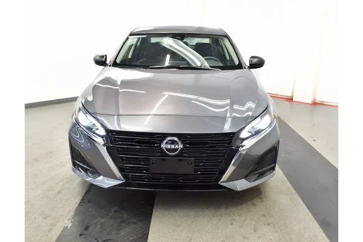 $21994 : Nissan Altima 2025 2.5 SV 4d image 3