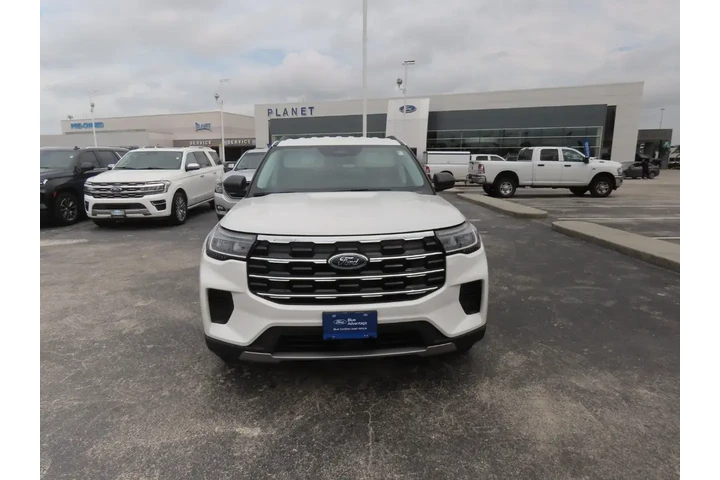 $37999 : Ford Explorer 2025 Active 4d image 5