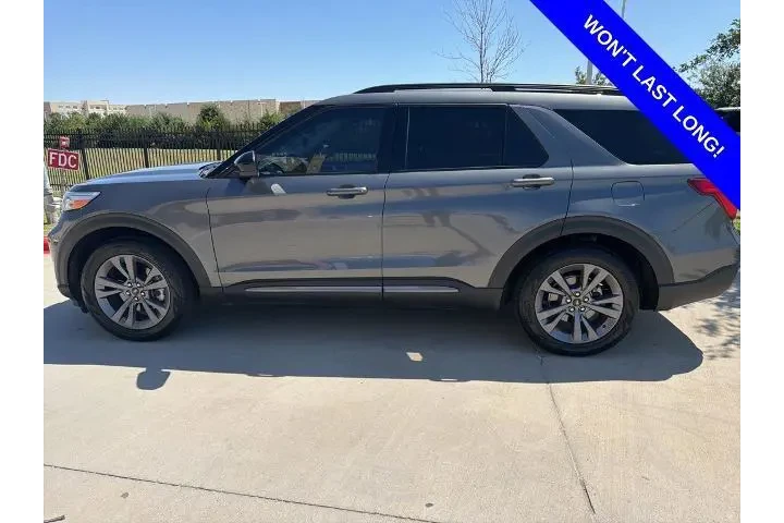 $27995 : Ford Explorer 2023 XLT 4dr S image 2